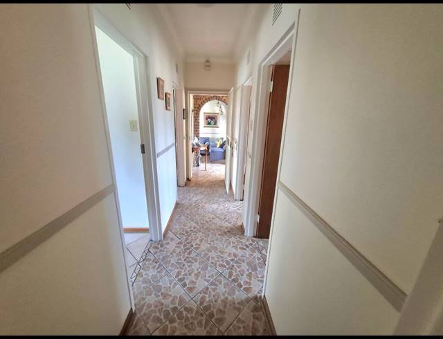 3 BEDROOM HOUSE FOR SALE IN HELIKON PARK